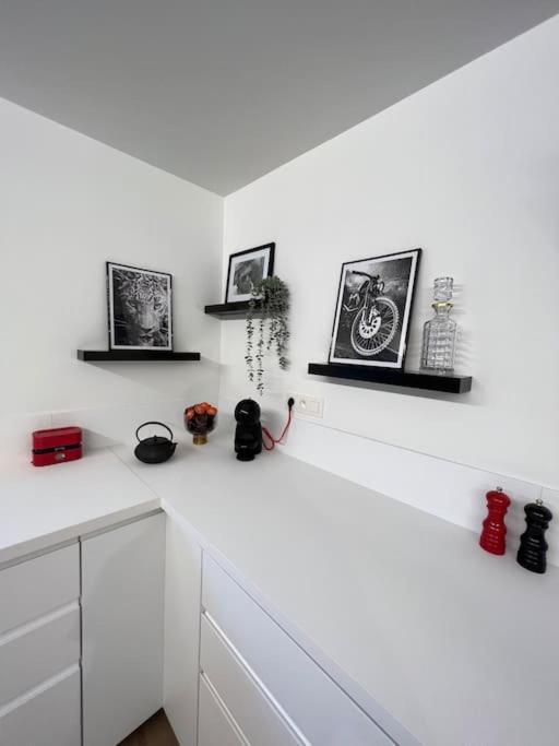Charmant Appartement Au Look Design Mons Exterior photo
